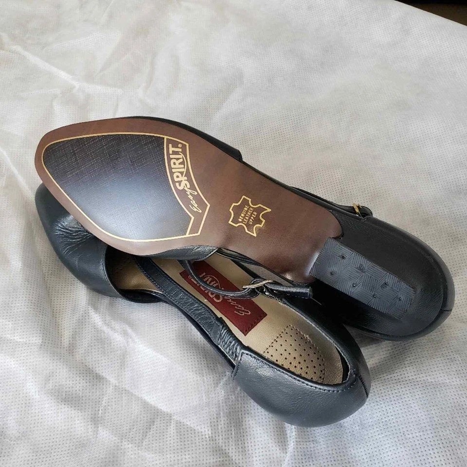 Easy Spirit Women's Blue Dress Shoes Size 5 1/2 - Image 2 of 4