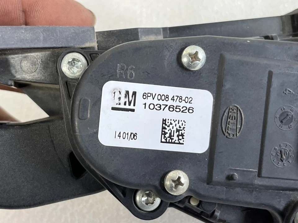 Chevrolet Colorado 2004 2005 2006 2007 2008 2009 2010 pedal acelerador 10376526 Foto 4 de 4