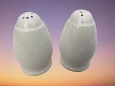 Vintage Spode Solid Off-White Egg Shaped Salt & Pepper Shakers England
