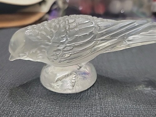 Art Glass Frosted Head Down Sparrow Figurine - Picture 1 of 4