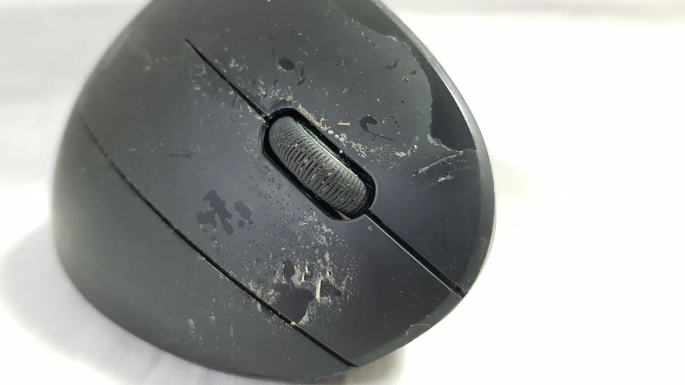 Anker 98anwvm-uba Wireless Vertical Ergonomic Optical Mouse with Dongle - Image 4 of 4