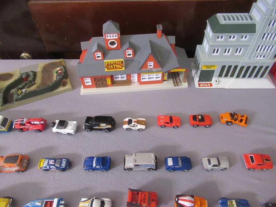 Galoob Micro Machines Lot Of 133 PIECES Mini Cars PLANES HELICOPTER & MORE - Image 3 of 4