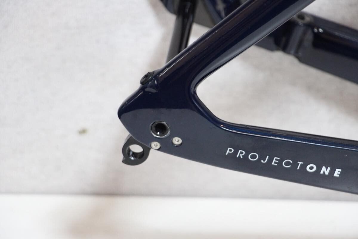 TREK MADONE SLR Gen 6 Project One Carbon Frame 54 (2022 TREK MADONE SLR Gen 6 Project One Carbon Frame 54 (2022