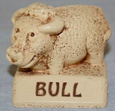 Vintage 1975 BULL Figurine 4โ Animal by Paula W414 USA Made