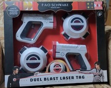 FAO Schwarz Dual Blast Laser Tag Set   2 Player Infrared Blasters Read Below 