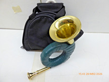 Unbenutztes Taschenjagdhorn ,  Jagdhorn,   Signalhorn mit Tasche