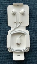 NEW Apple Wired EarPods with Lightning Connector - iPhones 8, X, 11, 12, 13, 14