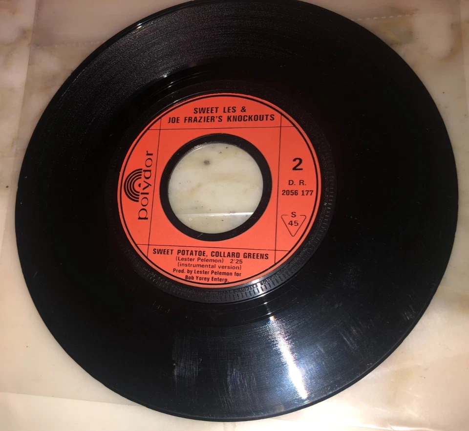 Sweet Les & Joe Frazier's Knockout - 45 T SP Sweet Potatoe, Collard Greens (1972 - Photo 3/4