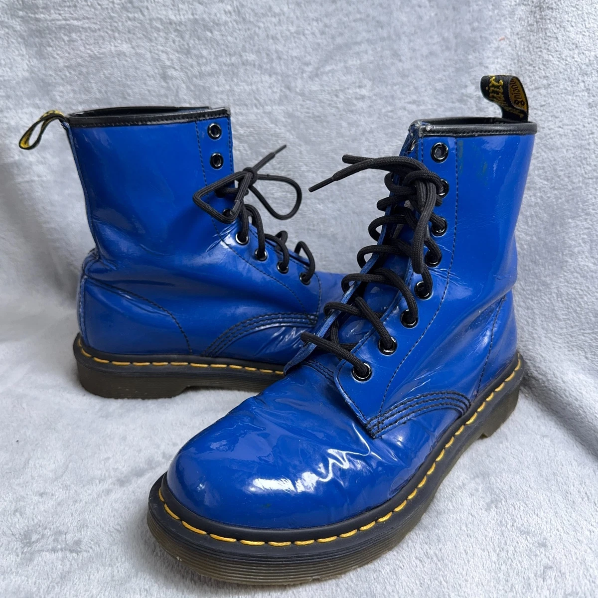Dr. Martens \