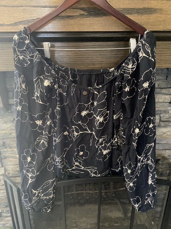 Billabong Light It Up Black On Or Off The Shoulder Floral Cropped Top Size S