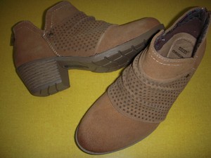 earth amanda booties