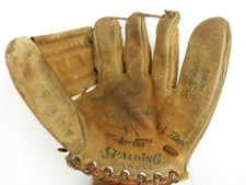 SPALDING YOUTH BASEBALL GLOVE SIGNATURE MODEL 42-267 MADE IN USA