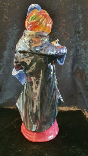 INCREDIBLY RARE ROYAL DOULTON FIGURINE " BLUEBEARD" HN 1528 - Picture 4 of 6