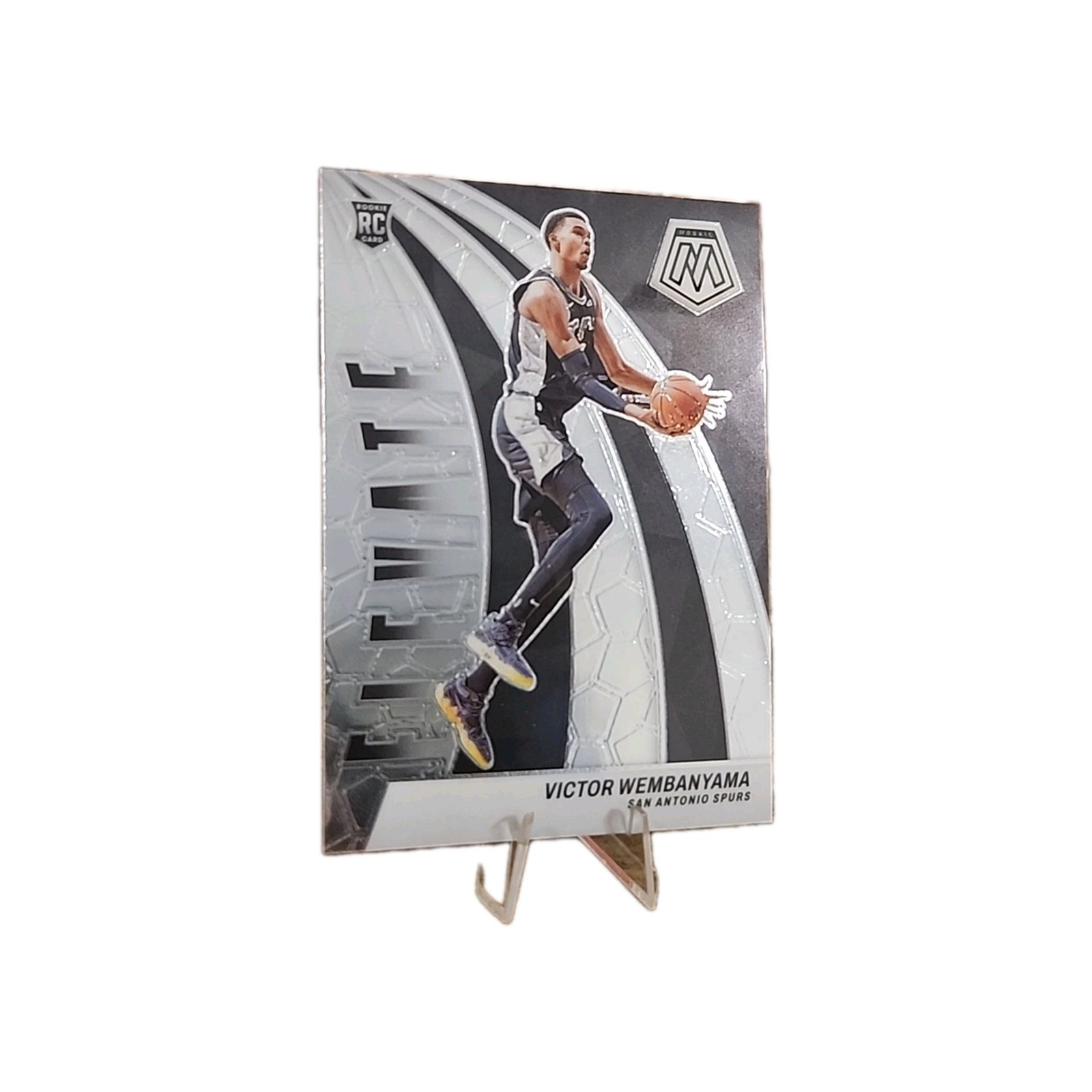 2023-2024 Panini Mosaic #18 Victor Wembanyama Elevate [RC] San Antonio Spurs