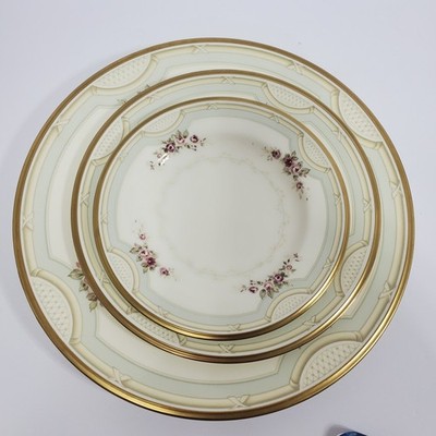 Pfaltzgraff Claridge Dinner Salad Bread & Butter Plate Set 3 Pieces White Floral