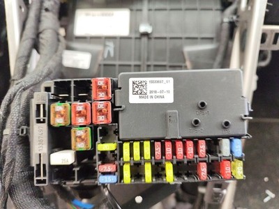 15533697 RELAY FUSE BOX MULTIFUNCTION RELAY / 190634 FOR OPEL ASTRA K