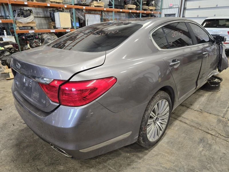 15 - 15 KIA K900 Transmission E768699 Foto 4 de 4