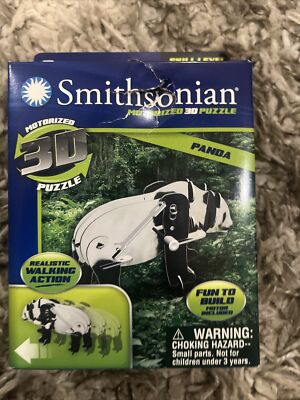 Smithsonian motorized Panda 3D Puzzle. Box Is Slightly Damaged