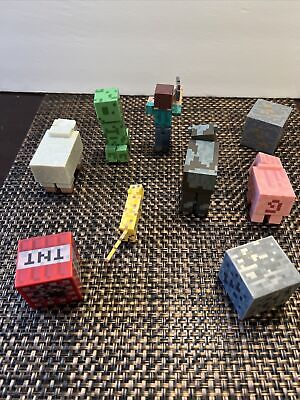 LOT OF MINECRAFT TOYS FIGURES ANIMALS & BLOCKS CHARACTERS MIXED LOT