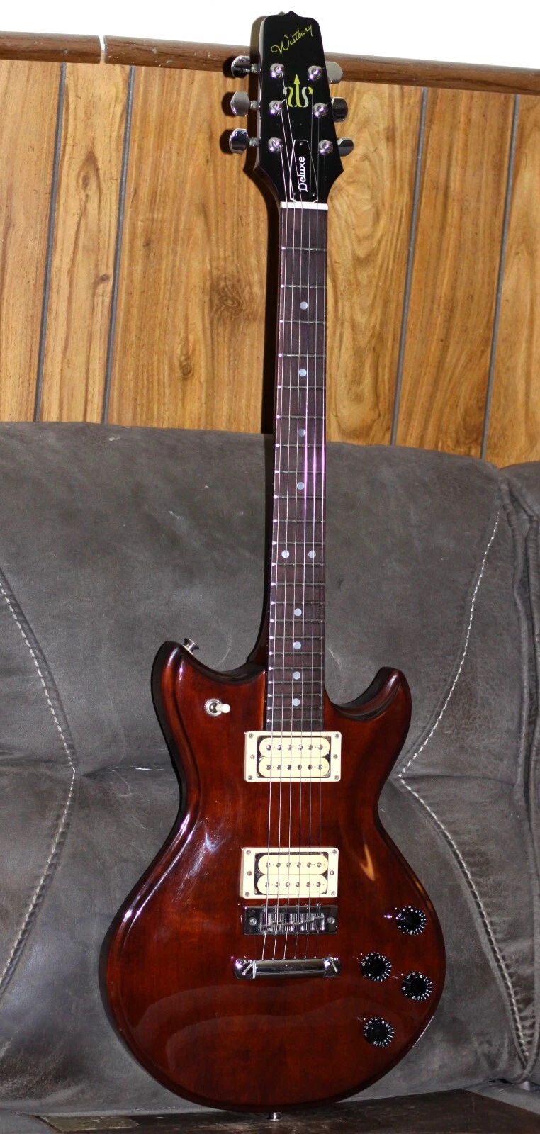 Picture 3 of 24