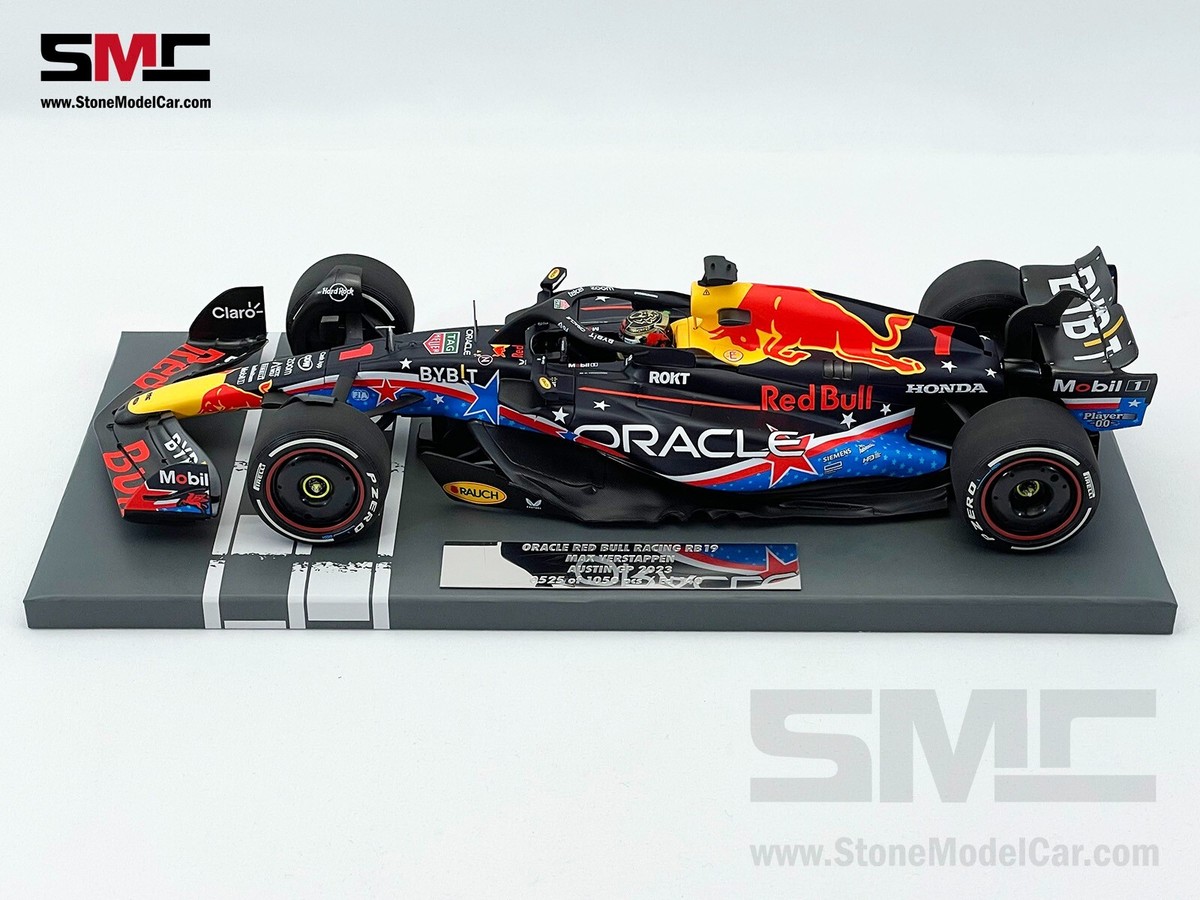 MINICHAMPS 1:18レッドブル　F1 Red Bull Racing Amazon.com: Minichamps 1:18th Oracle Red Bull Racing #11
