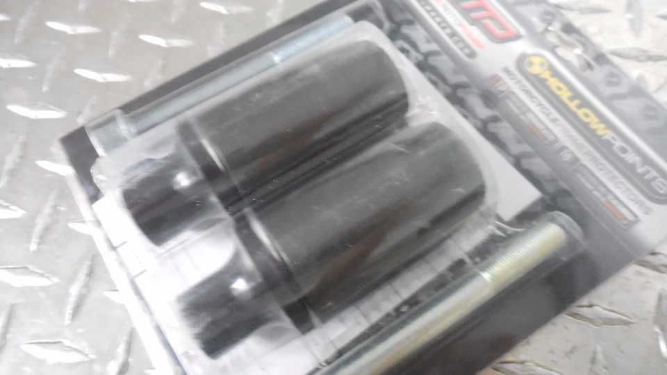 04-05 本田 CBR1000RR 车架滑块黑色 — 第 3/4 张图片