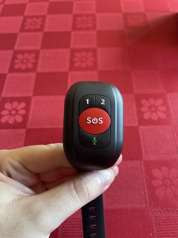 Bracciale sos anziani salvavita GPS 4G wifi chiamate, Waterproof IP 67 - Immagine 2 di 4