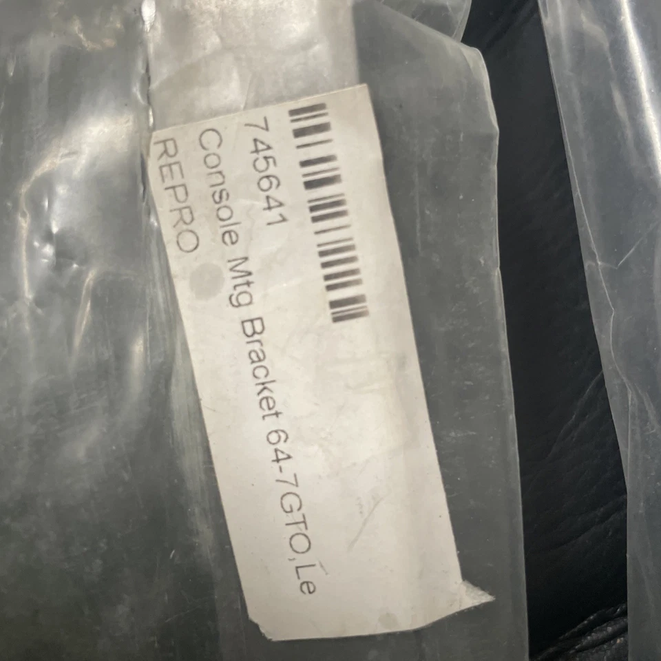 Lote de 2 piezas de soporte de montaje de consola Pontiac GTO y LeMans - se adapta a lote 1964-1967 Foto 3 de 4