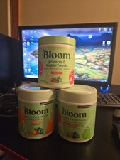 Bloom Greens & Superfoods: Berry, Mango, And Strawberry Kiwi  Flavors.