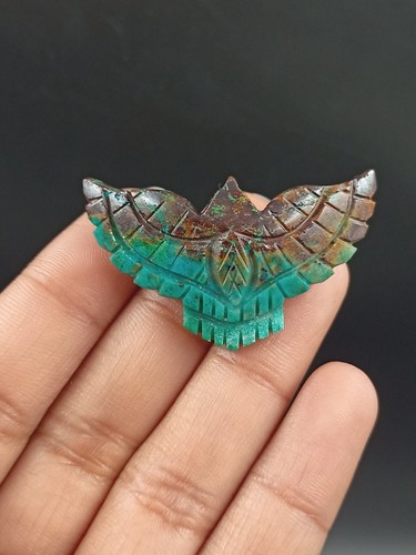 Natural Chrysocolla Eagle, Carving Bird, Beautiful Hand Carve Gemstone Pendant - Picture 2 of 2