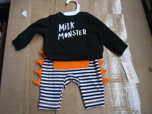 newborn top and bottom set