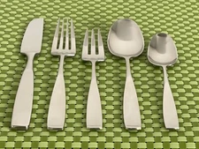 Towle Lauffer BEDFORD Stainless 18/8 Japan Satin Flatware SMART CHOICE B154WU
