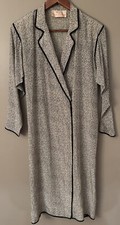 VTG Oscar de La Renta Silk Dressing Gown Robe Loungewear Animal Print Lux Miss O