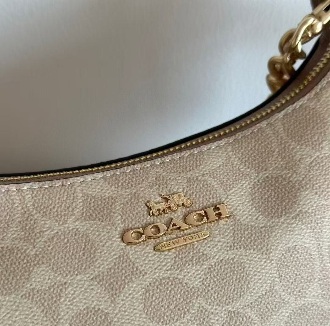 Coach NWT Teri Shoulder Bag In Signature Canvas CV933 Gold/Sand
