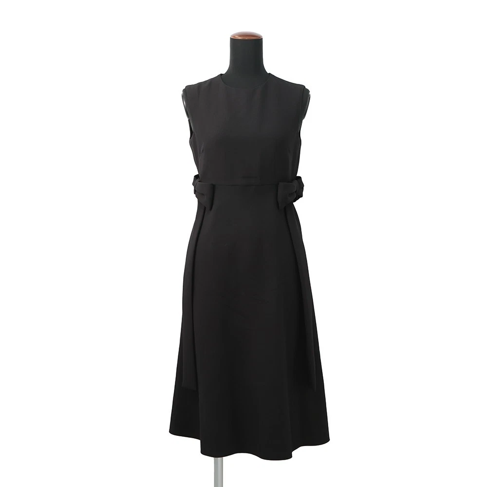 Valentino — Valentino Garavani Sleeveless long flared dress Size 38 Wool 65%/Silk35% Bla...
