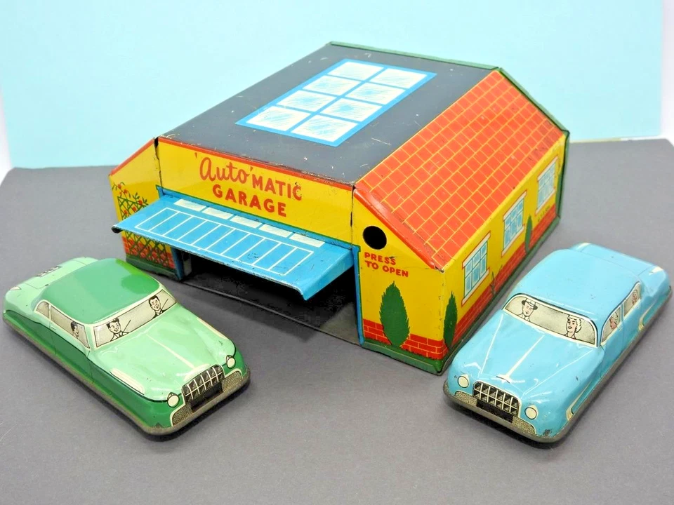 GLAM TOYS GLAMORGAN TOY PRODUCTS 1935-53 TIN TOY GTP 584 AUTOMATIC GARAGE & CARS - Image 2 of 4