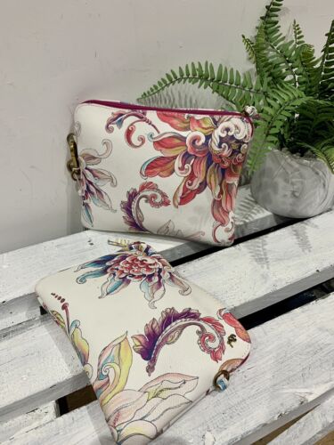 New Elliott Lucca Set of 2 Floral Leather Zip Clutch Travel Pouchette Purse Bag - Picture 4 of 11