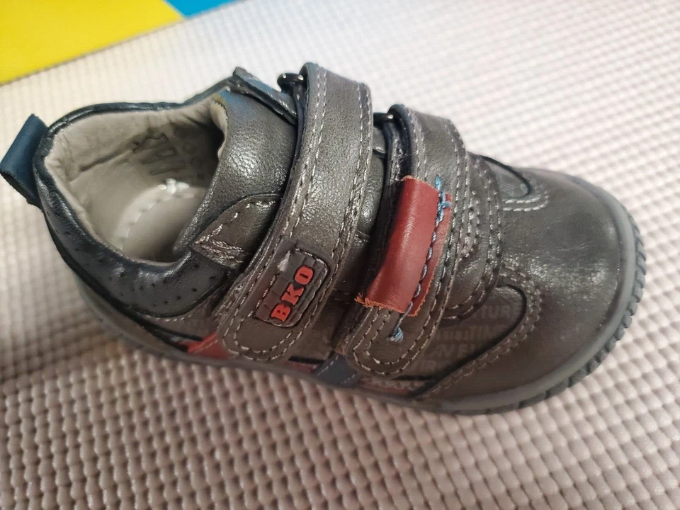 Beeko Gray Navy "Trevor" Lightweight Upper Leather Shoes size Baby US 5.5 New - Image 2 of 4