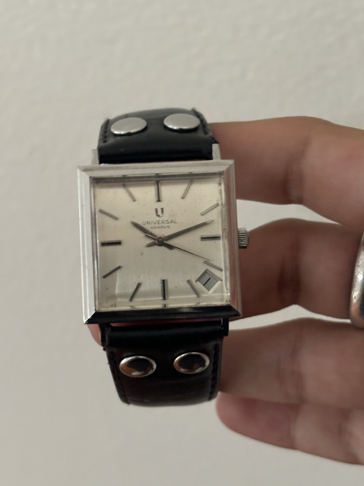Montre Vintage Universal Genève Monodatic - Cadran Blanc Original - Automatique Avec Date - NOS (New Old Stock) Rare