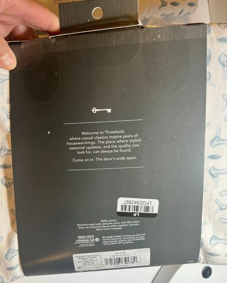 Lot/2 Threshold Abstract Print Table Runners: 14"x72" and 14"x108", Blue/White - Image 4 of 4