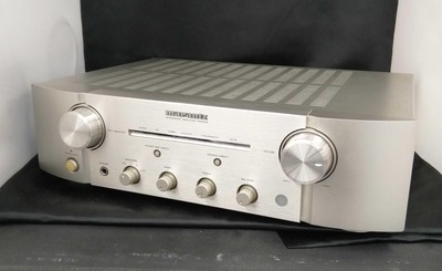 Marantz PM7003