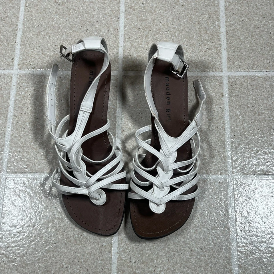 Sapatos anabela Madden Girl feminino branco tamanho 7.5 - Imagem 2 de 4