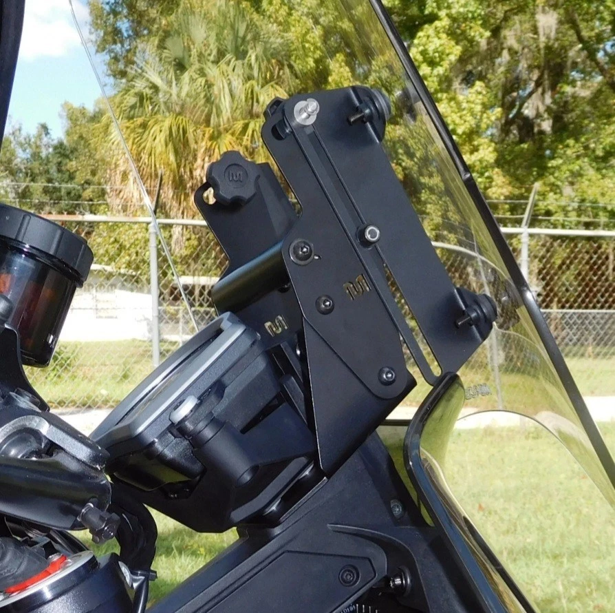 Adjustable Windshield System for KTM 1290 Super Duke GT (2016 - 2018) - Image 4 of 4