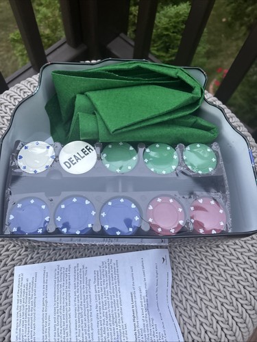 Cardinal's Professional Texas Hold Em Poker Set in Tin Card Games, Sealed Chips! - Picture 5 of 9