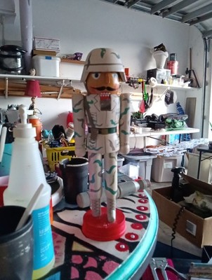 nut crackers