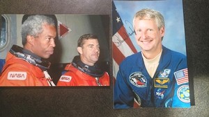 STEVEN HAWLEY & GUION BLUFORD 2 Hand Signed Autograph Photo S-2 NASA ASTRONAUTS