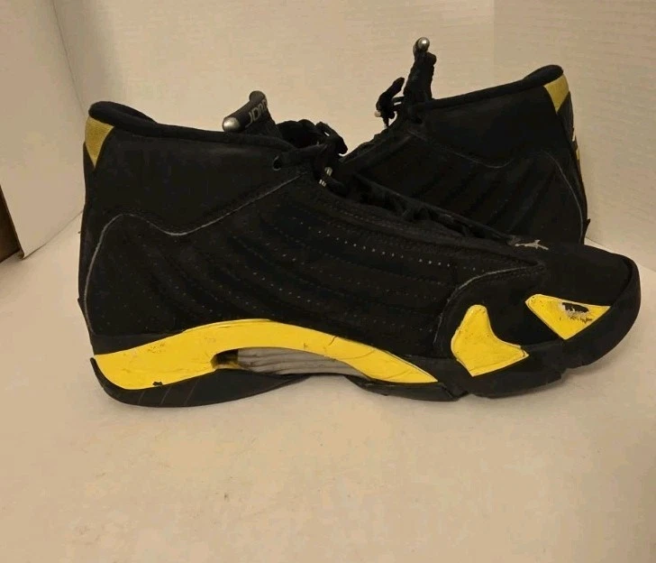 Talla 9- Air Jordan 14 Retro Thunder (desgaste menor en el interior del zapato izquierdo) Foto 3 de 4