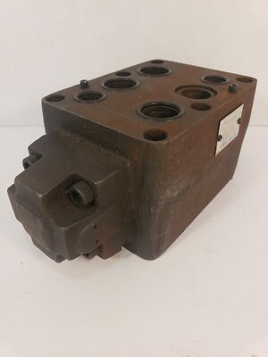 Eaton Vickers 575068 Pilot Operated Check Valve DGPC 06 B 51