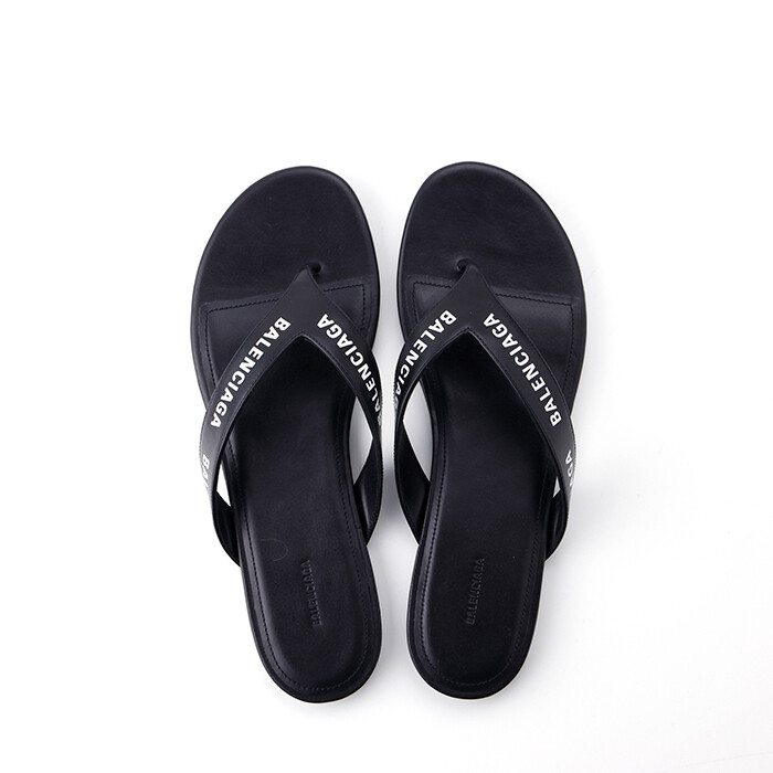 BALENCIAGA ブラック キュロット BALENCIAGA Sandals FLIP FLOP with storage bag Black US7 From