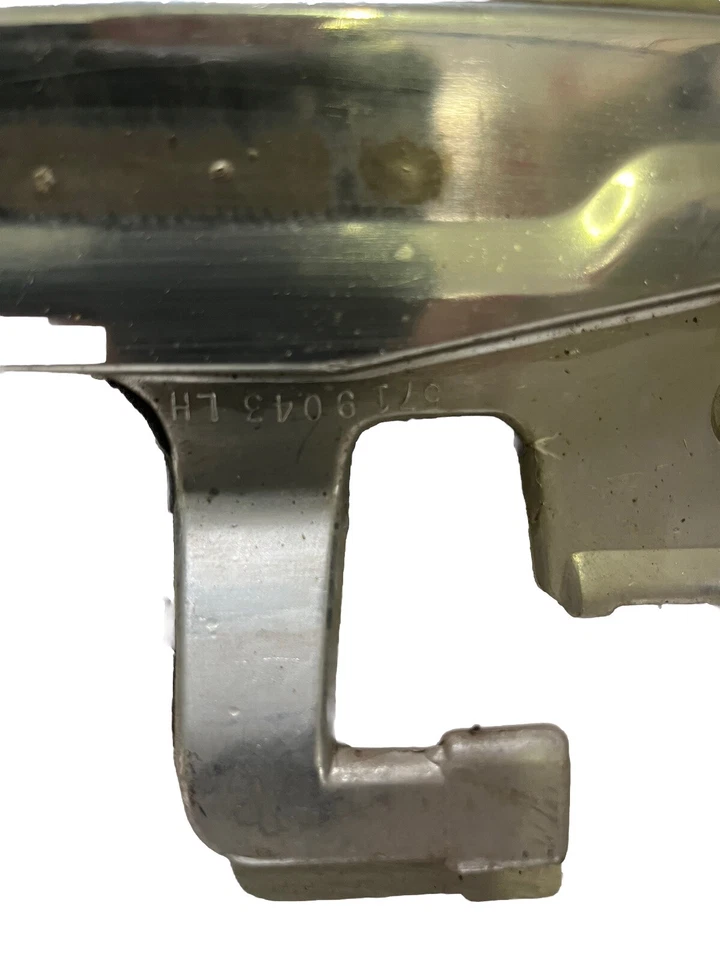 原装通用雪佛兰 Corvair 可转换四分之一玻璃 LH 1962 - 1964 Spyder Monza — 第 2/3 张图片